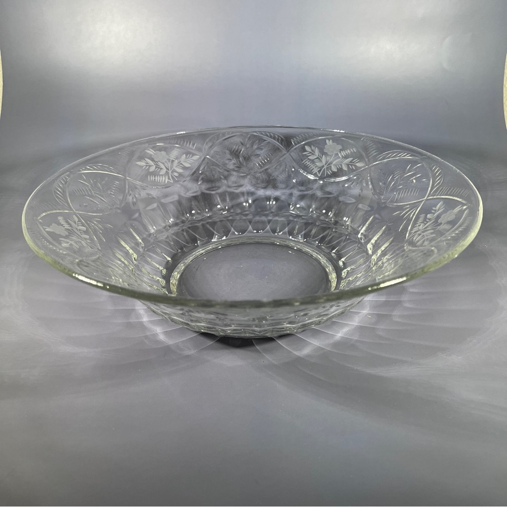 Vintage Large Etched Salad Bowl Floral Leaf Pattern Gift Idea
